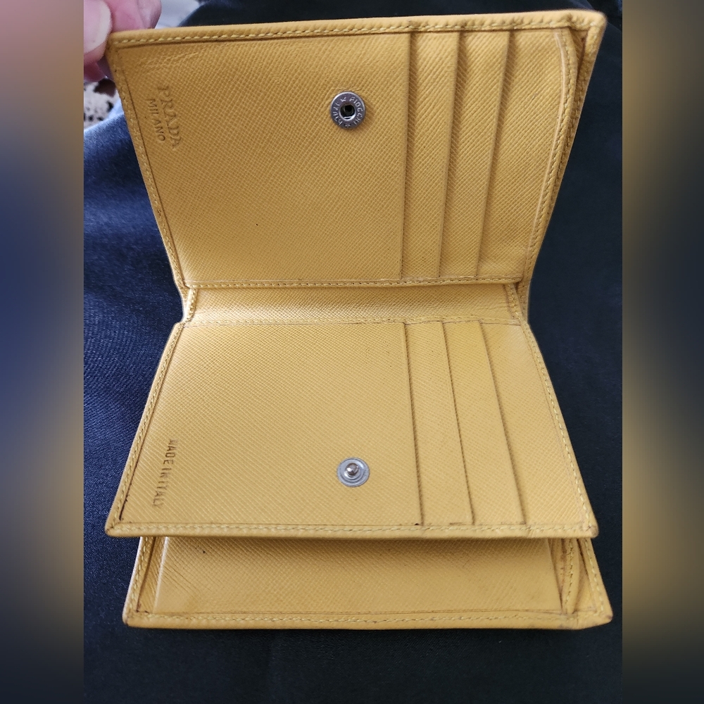 Prada Small Gold Card Wallet - Picture 7 of 9